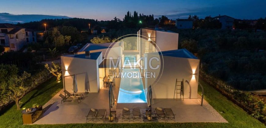 ISTRIA – Luxurious and modern villa only around 8 km from the sea!