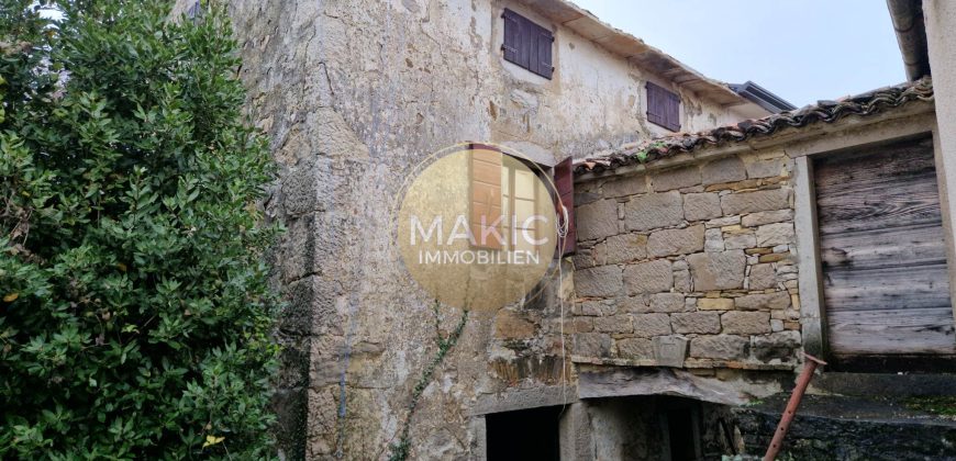 ISTRIA – Buzet – partially demolished house