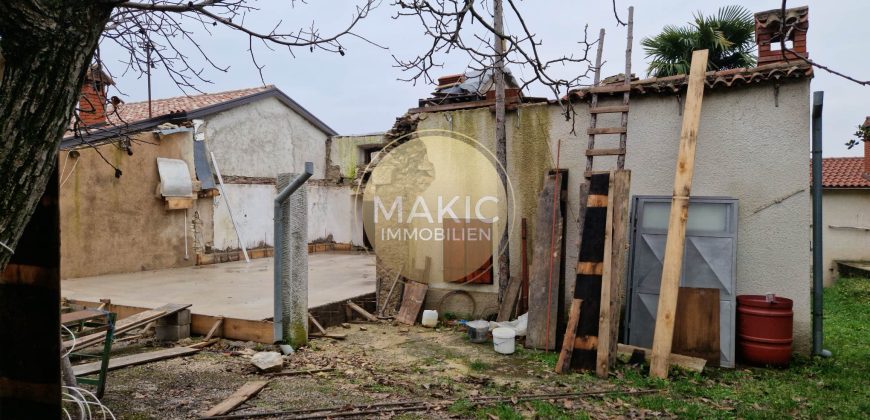 ISTRIA – Buzet – partially demolished house