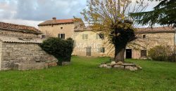 ISTRIA – BEAUTIFUL OLD HOUSE IN A QUIET LOCATION