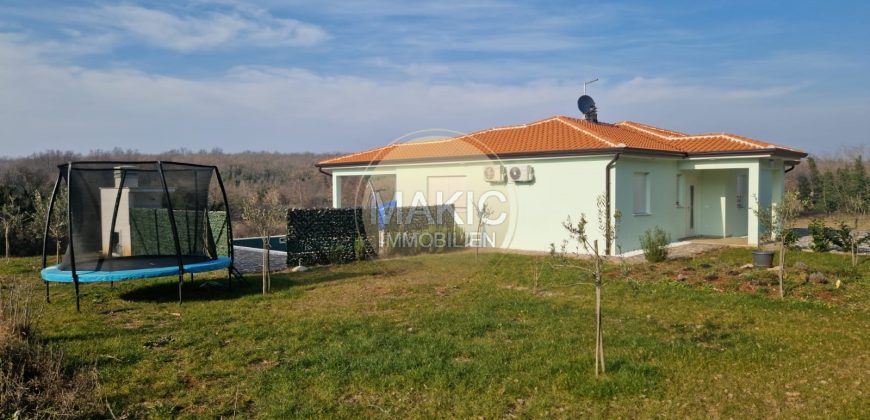 ISTRIA – Bungalow with pool