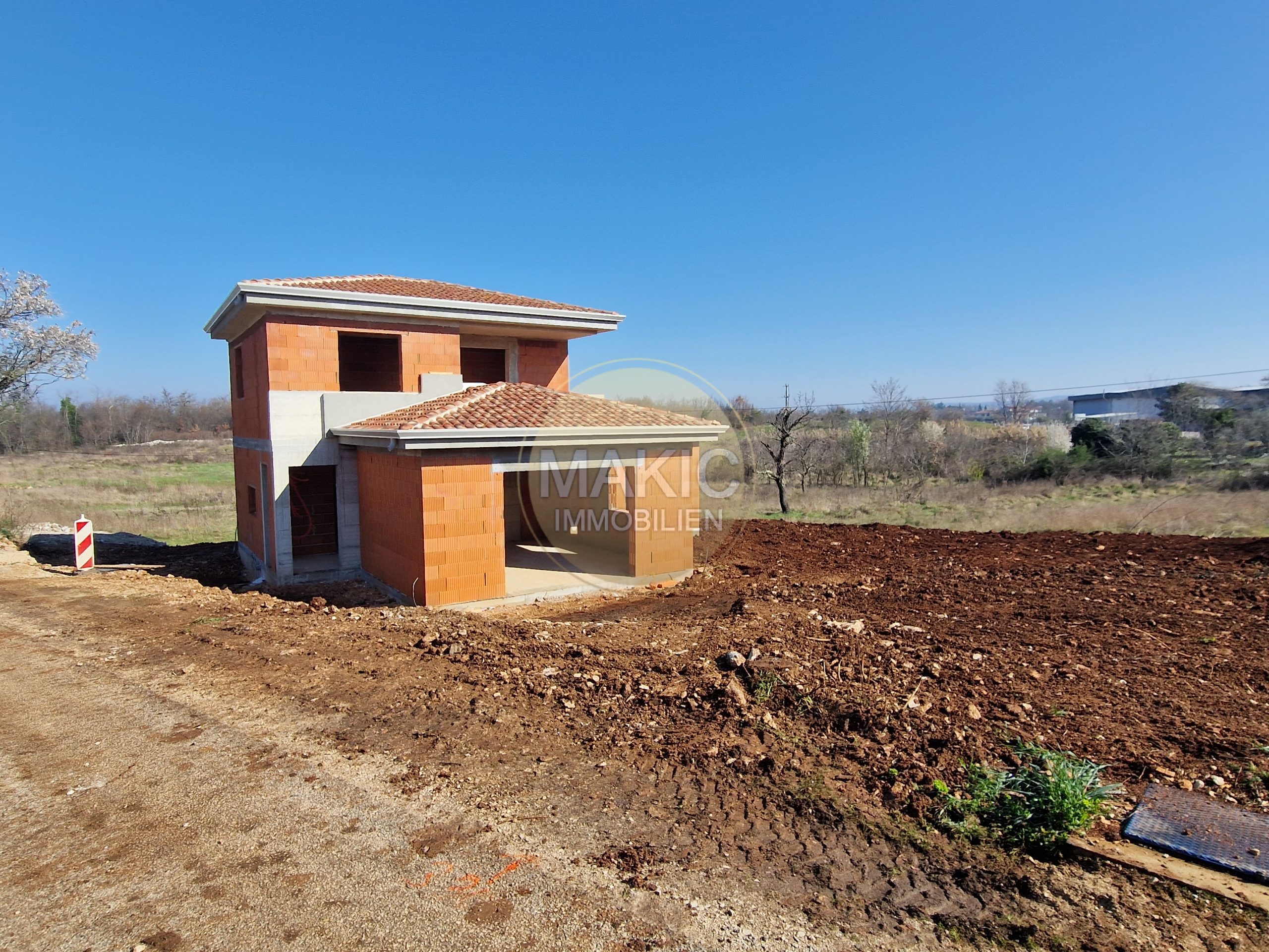 ISTRIA – BUJE, DETACHED HOUSE UNDER CONSTRUCTION