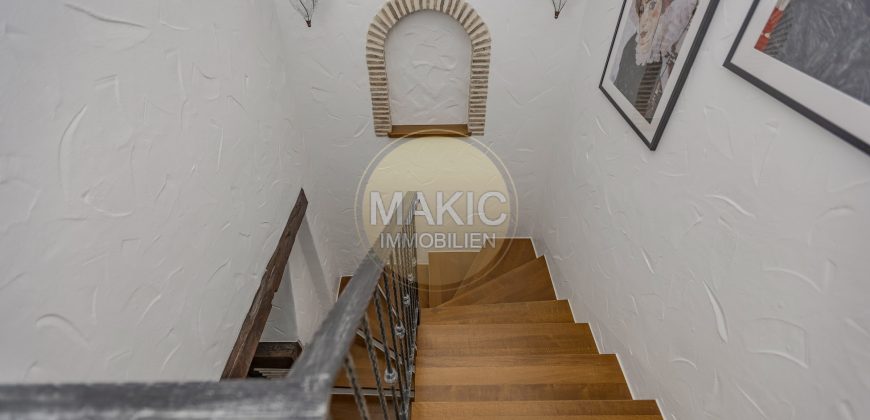 ISTRA – Luksuzna seoska kuća u slikovitoj Istarskoj lokaciji