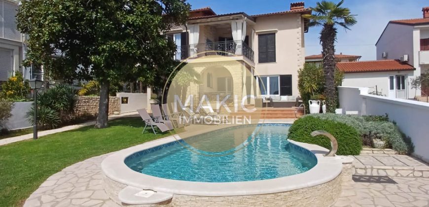 ISTRIA – Luxury Villa in Umag, First Row to the Sea